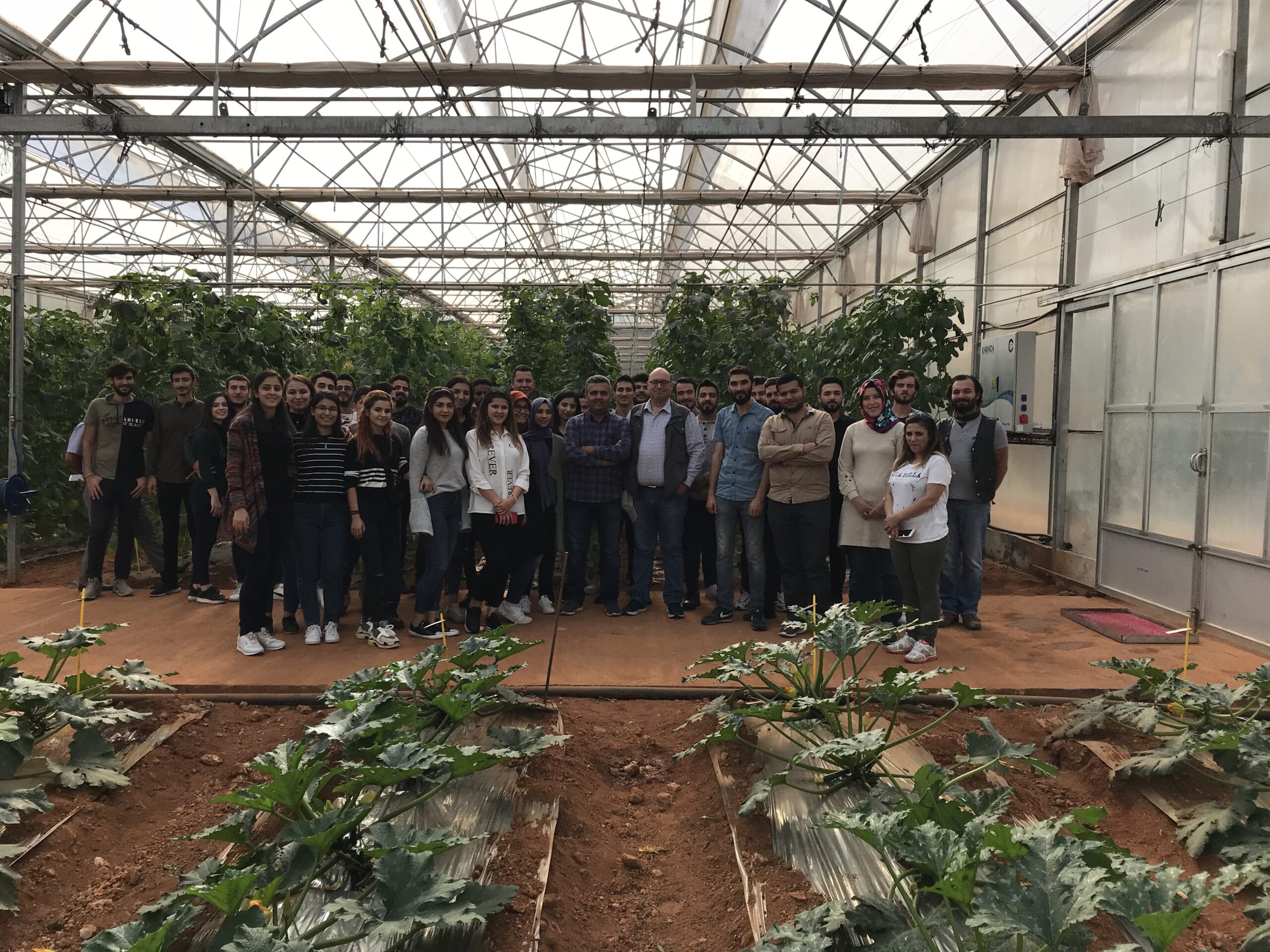 AÜ ÖĞRENCİLERİ ISLAH FİRMASINI ZİYARET ETTİLER